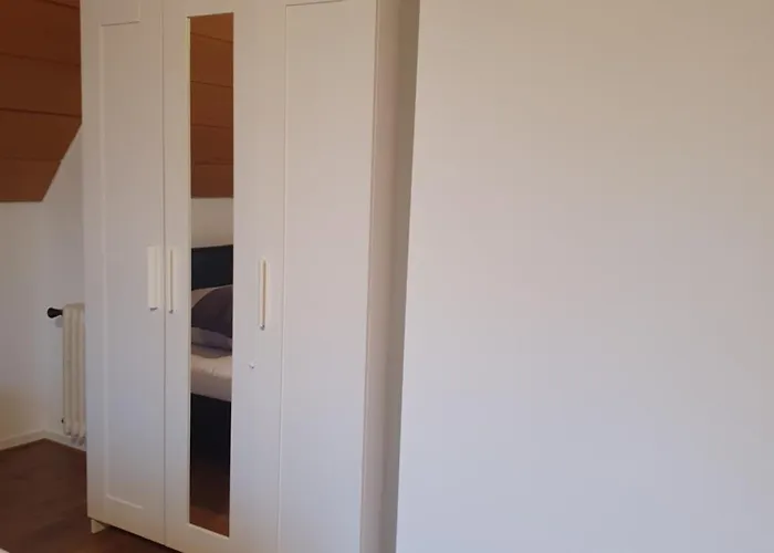 Helles, Ruhiges An Der Uniklinik * Mainz